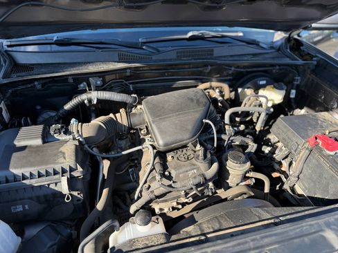 Used 2017 Toyota Tacoma 2WD Access Cab image 23