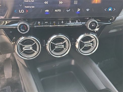 New 2025 Chevrolet Blazer EV LT image 32