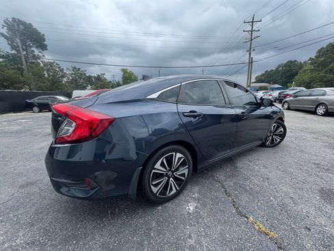 Used 2017 Honda Civic EX-L image 2