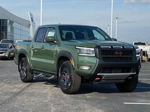 New 2026 Nissan Frontier PRO-4X w/ Tow Package image 2