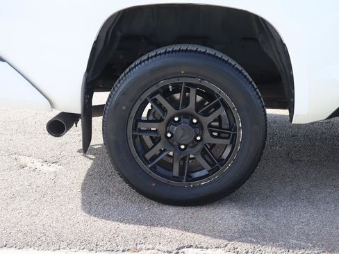 Used 2021 Toyota Tundra SR5 image 13