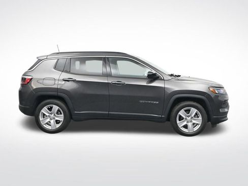 Used 2022 Jeep Compass Latitude w/ Sun and Sound Group image 4