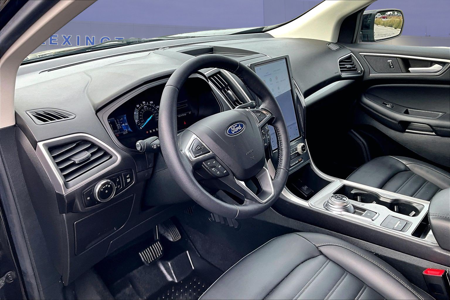 Used 2023 Ford Edge SEL w/ Convenience Package AWD/4WD image 17