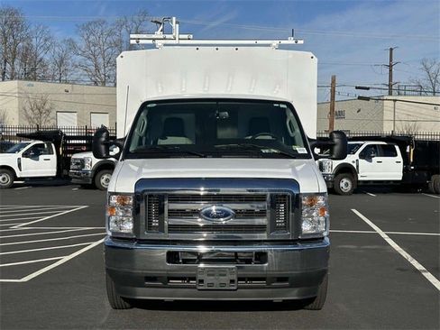 New 2025 Ford E-350 and Econoline 350 Super Duty w/ Power Equipment Group image 6