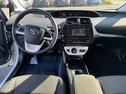 Used 2018 Toyota Prius Two w/ Prius Two Safety Plus Package FWD image 14