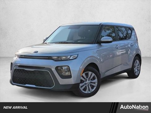 Used 2020 Kia Soul LX image 1