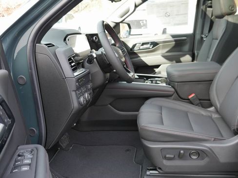 New 2026 Chevrolet Suburban RST w/ Advanced Technology Package AWD/4WD image 7