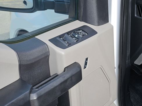 Used 2017 Ford F250 XL w/ Power Equipment Group image 12