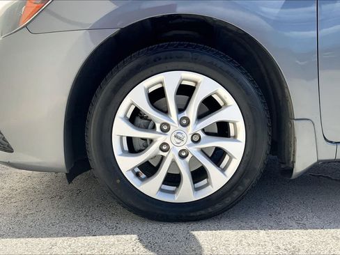 Used 2018 Nissan Sentra SV FWD image 8