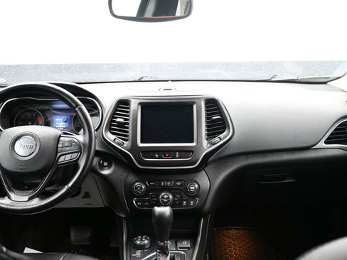 Used 2021 Jeep Cherokee Trailhawk image 13