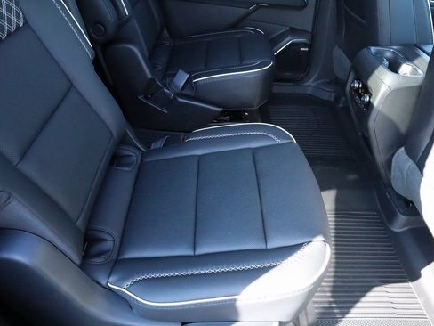 New 2026 GMC Acadia Denali w/ Super Cruise Package image 15