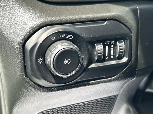 Used 2022 Jeep Wrangler Sport AWD/4WD image 28