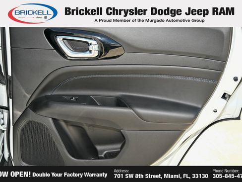 Used 2026 Jeep Compass Latitude AWD/4WD image 12