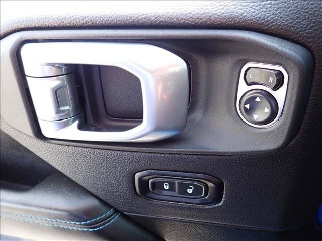 Used 2024 Jeep Wrangler Unlimited Rubicon 4xe AWD/4WD image 13