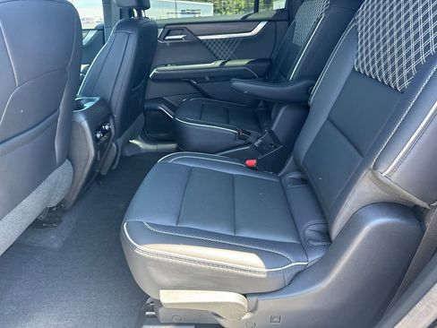 Used 2024 GMC Acadia Denali w/ Super Cruise Package FWD image 22