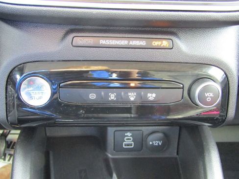 Used 2025 Ford Escape Platinum w/ Class II Trailer Tow Package AWD/4WD image 31