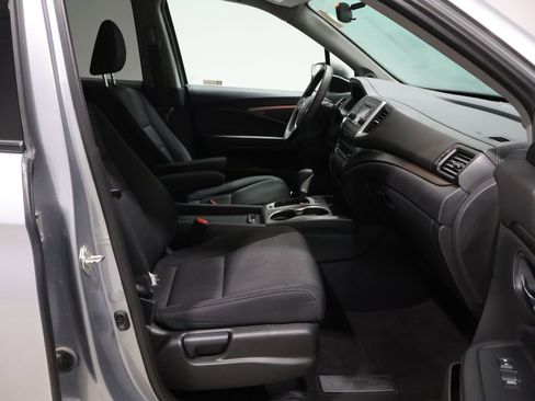 Used 2019 Honda Ridgeline Sport image 22