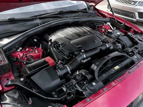 Used 2018 Jaguar F-PACE S image 53