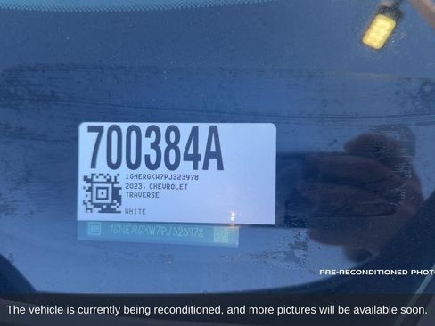 Used 2023 Chevrolet Traverse LT FWD image 19