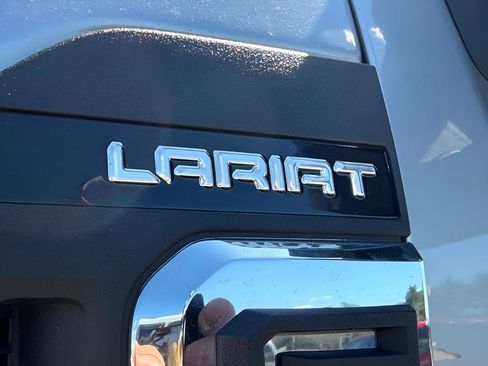 Used 2023 Ford F250 Lariat w/ Lariat Ultimate Package AWD/4WD image 21