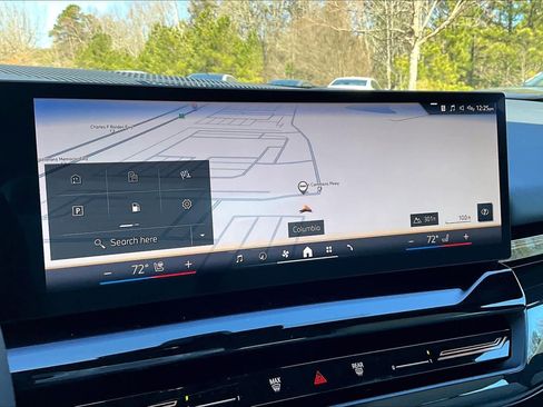 Used 2025 BMW 530i xDrive w/ Premium Package image 36