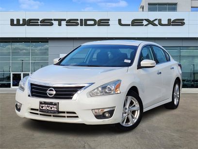 Used 2014 Nissan Altima 2.5 SL w/ Technology Package