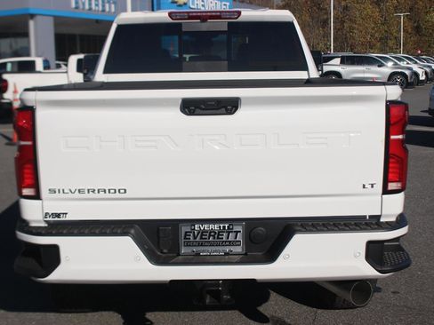 New 2025 Chevrolet Silverado 2500 LT w/ Z71 Chrome Sport Edition AWD/4WD image 11