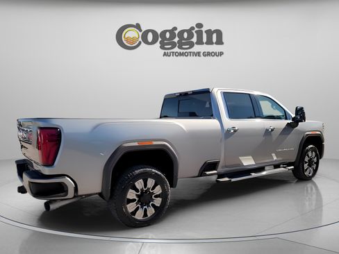 New 2026 GMC Sierra 3500 Denali w/ Technology Package image 14