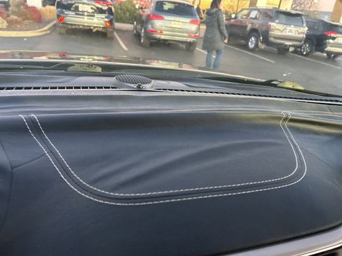 Used 2015 Jeep Grand Cherokee Overland image 8