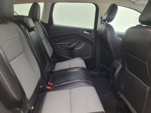 Used 2019 Ford Escape SE FWD image 19