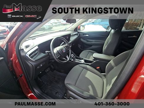 Used 2024 Buick Encore GX Preferred w/ Comfort Package image 2