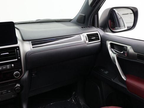 Used 2022 Lexus GX 460 Premium w/ Accessory Package AWD/4WD image 50