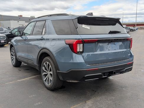 New 2026 Ford Explorer ST-Line image 6