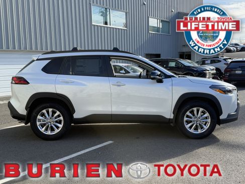 New 2026 Toyota Corolla Cross LE image 6