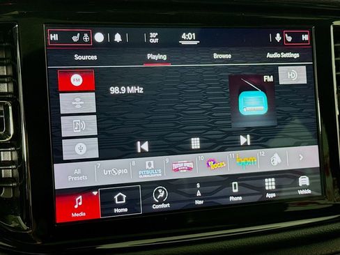 Used 2022 Dodge Durango R/T w/ Blacktop Package image 8