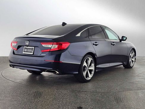 Used 2018 Honda Accord Touring image 5
