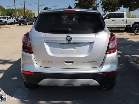 Used 2018 Buick Encore Preferred FWD image 4