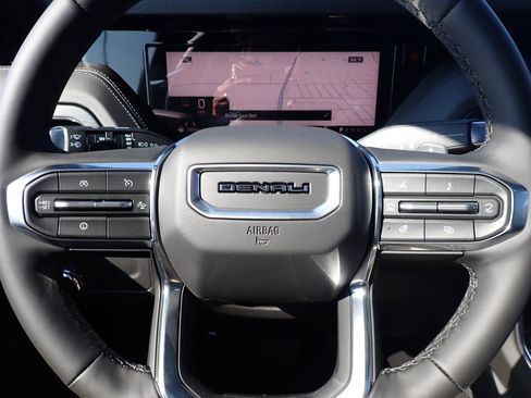 New 2026 GMC Yukon Denali w/ Sun & Power Step Package image 24