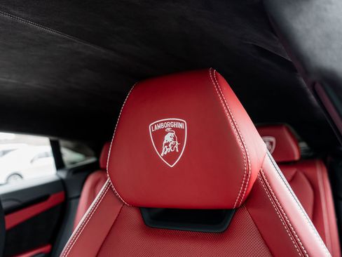 Used 2024 Lamborghini Urus S image 29