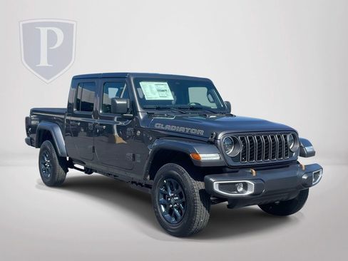 New 2026 Jeep Gladiator Sport AWD/4WD image 2