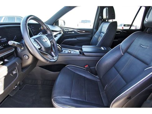 Certified 2023 Cadillac Escalade Premium Luxury image 6