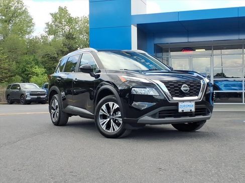 Used 2023 Nissan Rogue SV w/ SV Premium B Package image 1