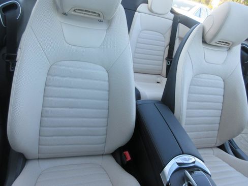 Used 2020 Mercedes-Benz C 300 Cabriolet image 31