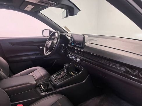 Used 2023 Honda CR-V Sport Touring image 11