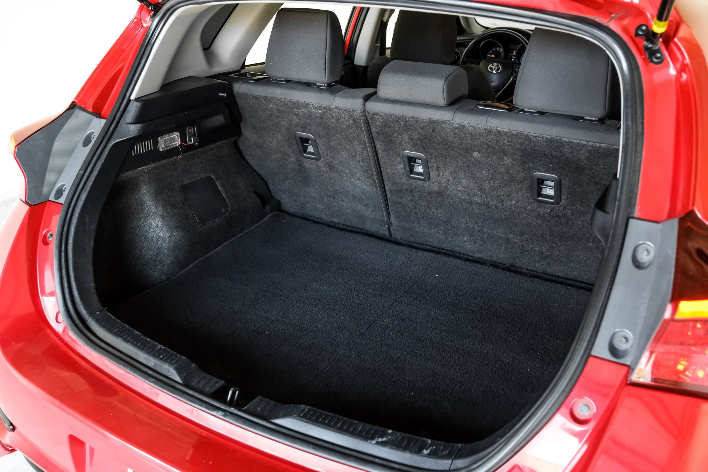 Used 2018 Toyota Corolla iM FWD image 47