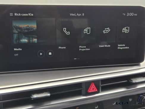 Certified 2025 Kia Sorento LX image 22