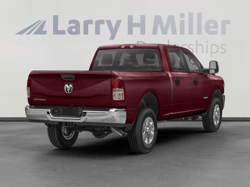 Used 2023 RAM 2500 Big Horn w/ Level 1 Equipment Group AWD/4WD image 2