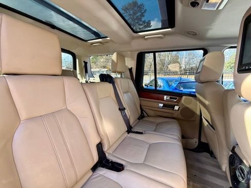 Used 2011 Land Rover LR4 HSE image 25