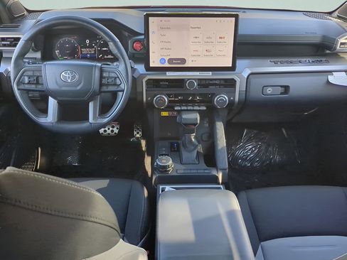 Used 2024 Toyota Tacoma TRD Sport w/ TRD Sport Upgrade Package image 22