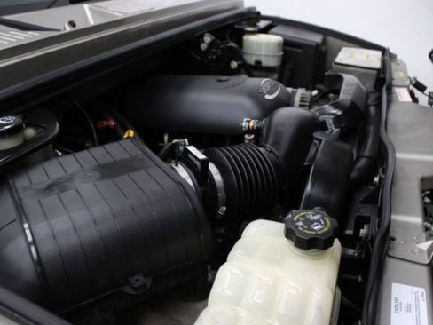 Used 2007 HUMMER H2 Luxury w/ Chrome Appearance Package image 26
